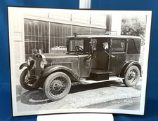 Austin English Taxi Hollywood